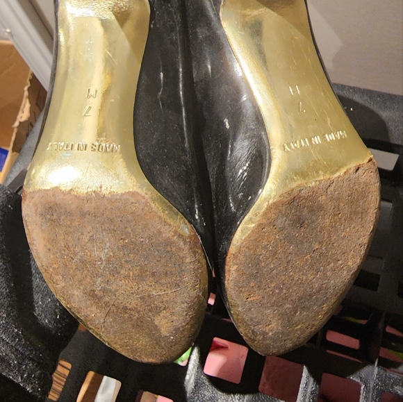 Black heels - Picture 2 of 2